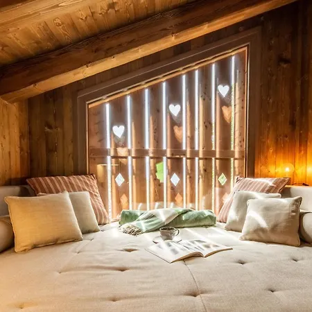 Hellochalet Pessey - Entire Alpine Retreat With Private Garden, Nature & Silence 400mt To Slope Ferienhaus Valtournenche