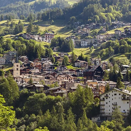 Ferienhaus Hellochalet Pessey - Entire Alpine Retreat With Private Garden, Nature & Silence 400mt To Slope Valtournenche
