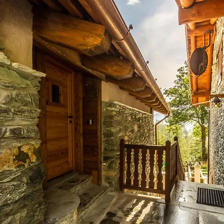 La Chambrette - Authentic View *